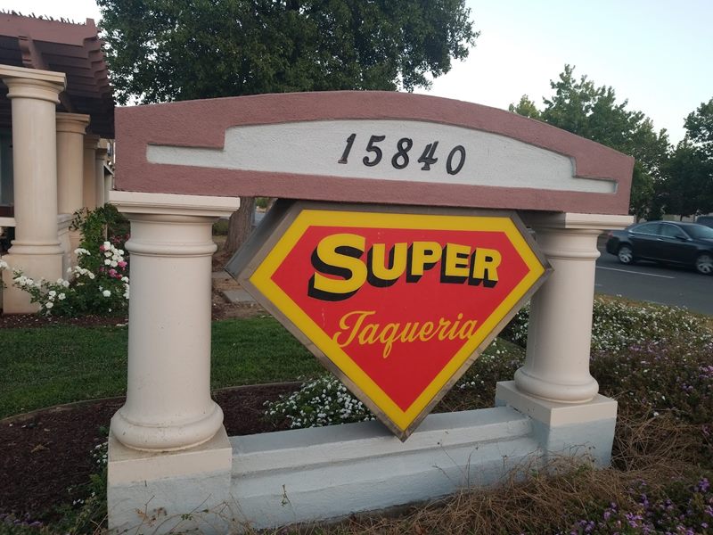 Super Taqueria exterior